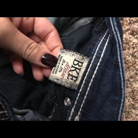 Jeans - Picture 3 of 3